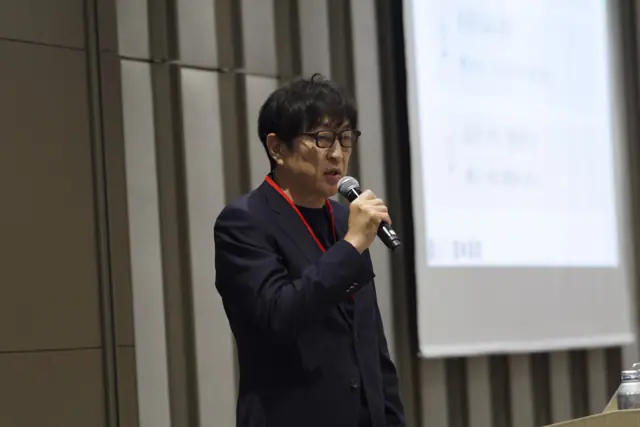 AI／AGI の先に求められる産業創造社会（メインホール）